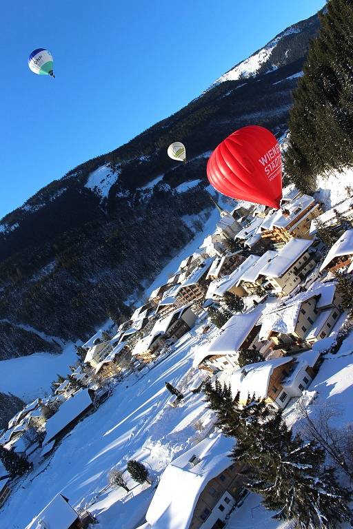 Balony z Břestku se zúčastnily Balonové fiesty v rakouském alpském městečku Filzmoos.