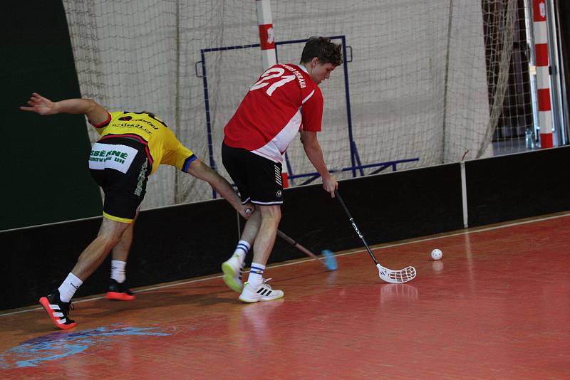 V hlucké sportovní hale se o víkendu uskutečnil již osmnáctý ročník tradičního florbalového turnaje s názvem Slovácký pohár.