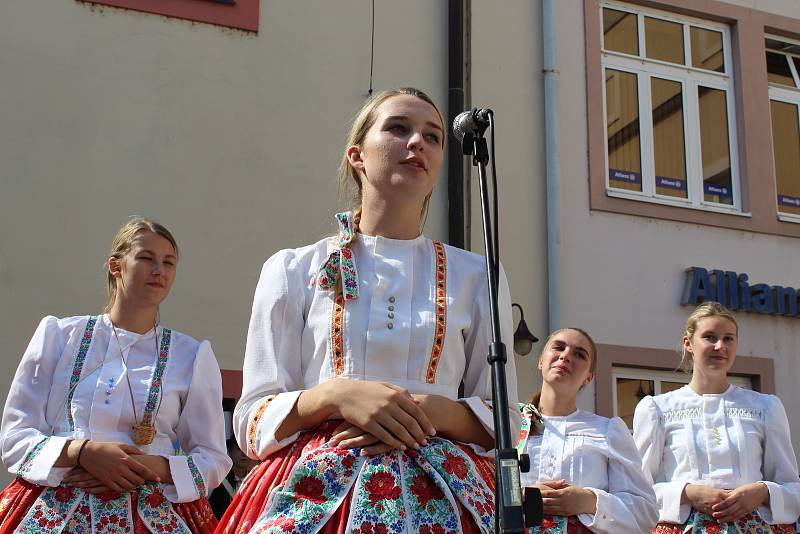 Mikroregion Staroměstsko se na Slavnostech vína v Uherském Hradišti představil na nádvoří pod Starou radnicí.