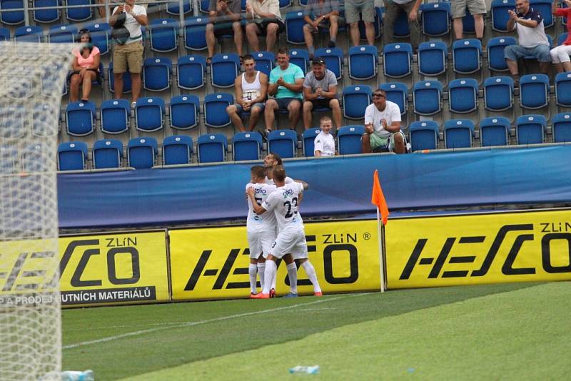 1. FC Slovácko - Dukla Praha, druhý poločas (Slovácko v bílém).