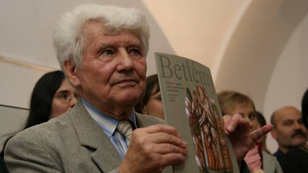 Výstavu přijala zahájit betlemářská celebrita – Vladimír Vaclík.