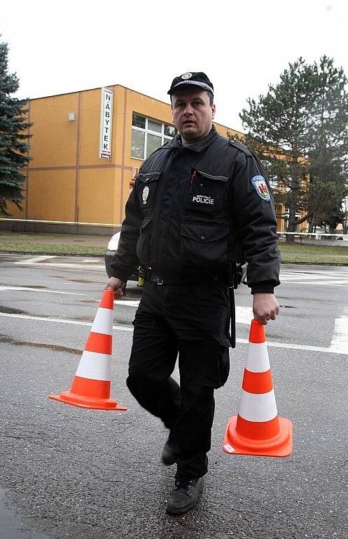 Policejní zásah po střelbě v restauraci Družba v Uherském Brodě; 24. února 2015