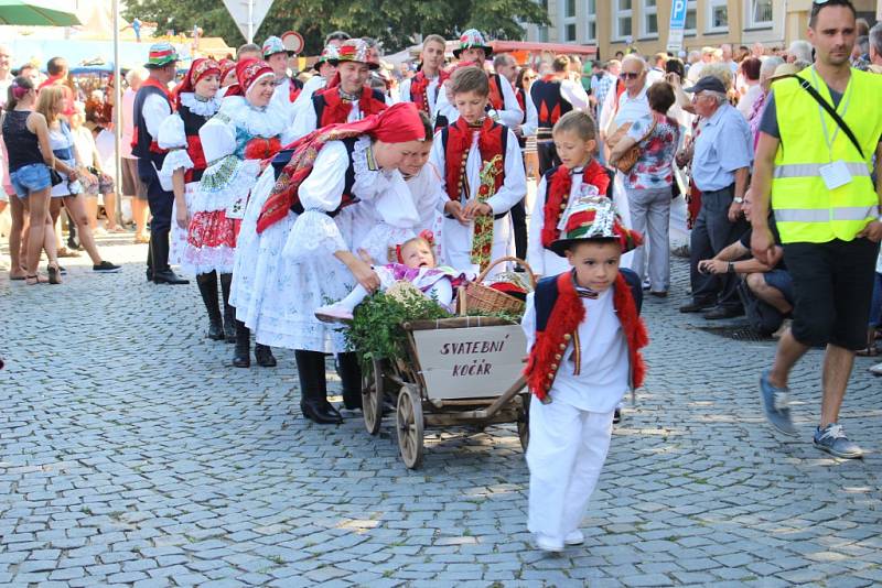 Tisíce krojovaných prošly Uherským Hradištěm.