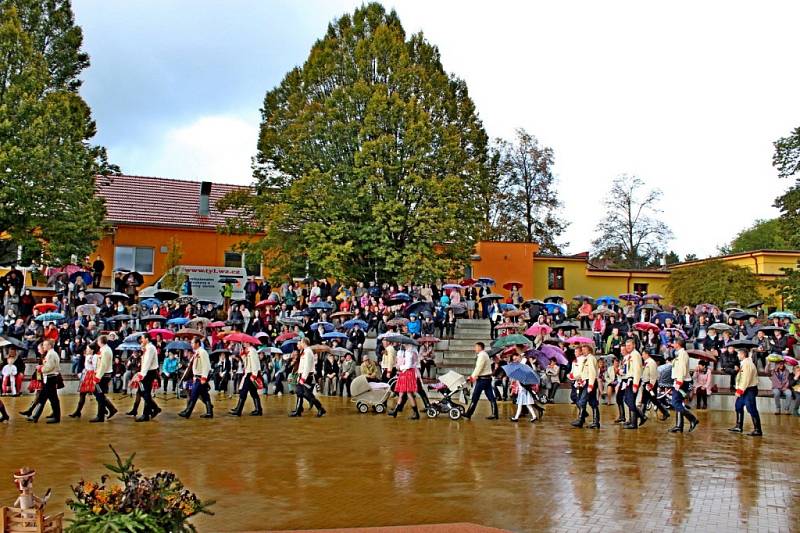 V soukolí kolotoče hodové tradice na Slovácku se o víkendu ocitly i Polešovice. 