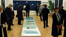 Výstava věnovaná Karlu Součkovi a jeho žákům je od čtvrtka k vidění v uherskohradišťské Galerii Slováckého muzea.