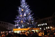 Loňský vánoční strom na Masarykově náměstí v Uherském Hradišti se jmenoval Světluška
