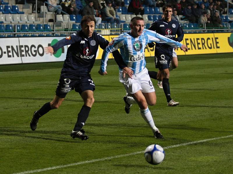 Fotbal 1. FC Slovácko (v tmavém) - Mladá Boleslav