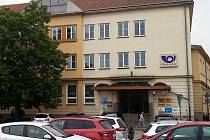 Centrální pošta v Uherské Hradišti se chystá na příval klientů.