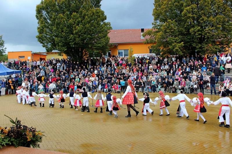 V soukolí kolotoče hodové tradice na Slovácku se o víkendu ocitly i Polešovice. 