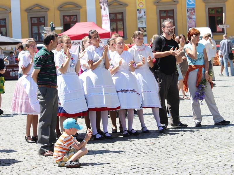 Národní soutěž dětských verbířů se konala na Masarykově náměstí v Hradišti.