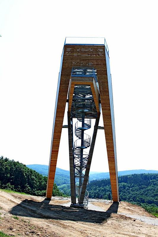 Rozhlednu nad Salaší budou dobývat hasiči z celé republiky.