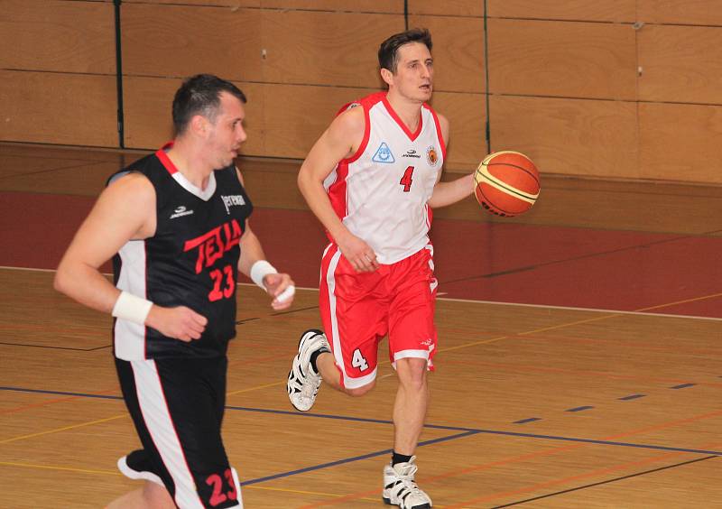 Basketbalisté Spartaku Uherský Brod porazili Teslu Brno 72:57.