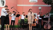 Spolku Umíme Hrát pomohli zakončit sezonu Šulaj, Pospíchalová i  Jazz Latin Night.