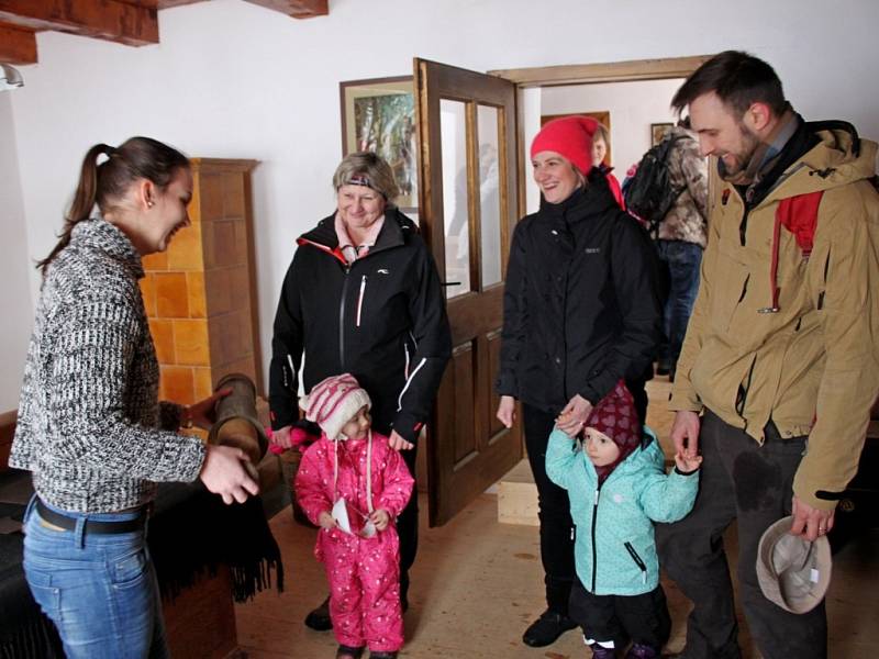 První akce letošního roku přilákala v sobotu stovky lidí do Muzea v přírodě Rochus na slováckou zabijačku a za masopustními tradicemi.