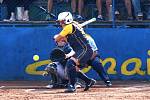 Softbalistky Snails Kunovice (v modrožlutém) nestačily na Ledenice, v semifinále jim podlehly 0:3 na zápasy.