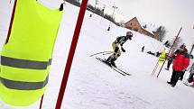 Malí sportovci soutěžili v pátek 4. února v Prvním ročníku dětských lyžařských závodů o Chřibákův dort na sjezdovce ve Ski parku v Osvětimanech.