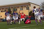 Uherský Brod - Hodonín 0:0, Uherský Brod v červeném 