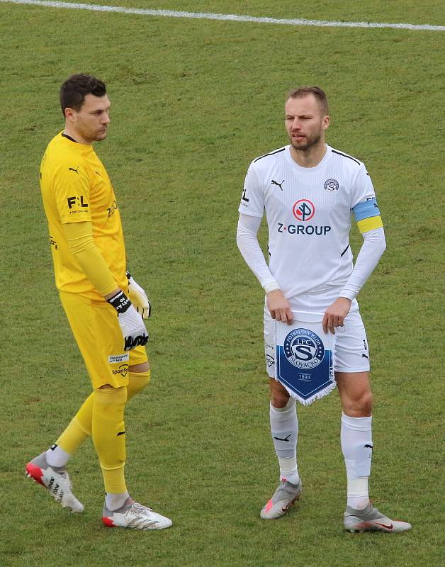 Fotbalisté Slovácka (bílé dresy) přivítali ve 23. kole FORTUNA:LIGY Mladou Boleslav.