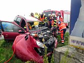 Dopravní nehoda osobního vozu u obce Horní Lapač