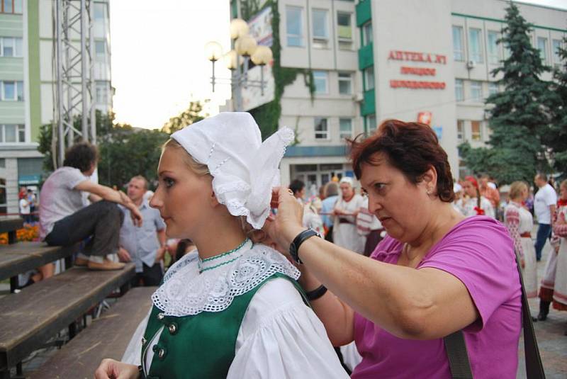 Kunovický soubor Handrlák reprezentoval na Ukrajině.