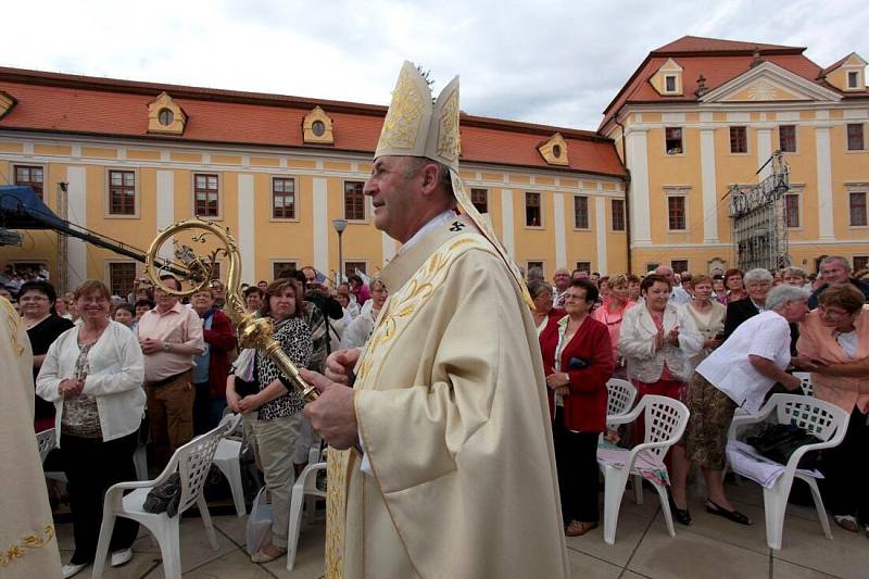 Olomoucký arcibiskup Jan Graubner. Národní pouť na Velehradě 2014