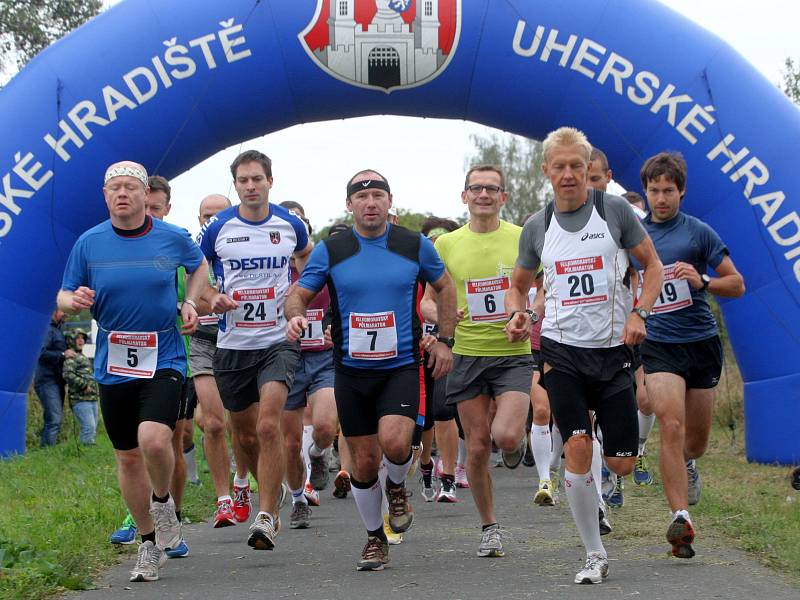 II. ročník Velkomoravský půlmaraton: start