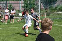Fotbalisté Slovácka C (bílé dresy) v nedělním utkání 2. kola okresního přeboru Uherskohradišťska podlehli Nedakonicím 0:4.