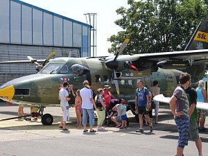 Po celou sobotu si návštěvníci areálu Slováckého aeroklubu Kunovice mohli užívat akce spojené s letectvím.