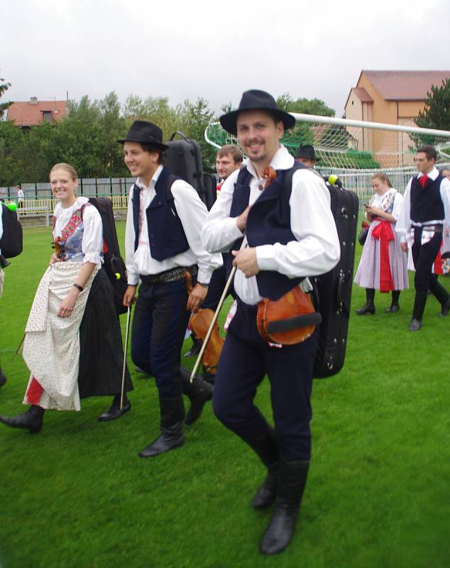 Dožínky 2017 v Dolním Němčí. Michael Lapčík a CM Rubáš