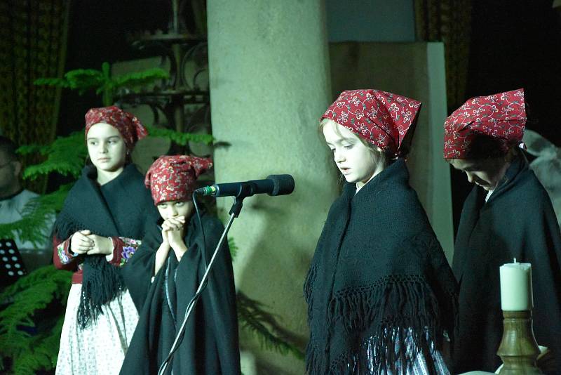 V brodském muzeu vystoupili folkloristé z Březové.