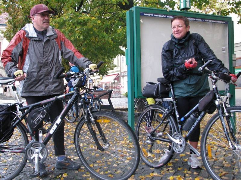 Zatímco předešlých ročníků se účastnilo na dvě sta nadšenců, o víkendu vyjelo na trasu jen asi třicet nejodvážnějších.