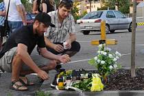 Vzpomínkové setkání na Petra Halušku na parkovišti u Kauflandu v Uherském Hradišti v den výročí jeho smrti před čtyřmi lety.