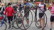 Oblíbené a již tradiční akce "Na kole vinohrady" se zúčastnilo na 400 cyklistů.