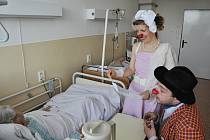 Letošní rok je v Uherskohradišťské nemocnici věnován seniorům, kteří zde patří k nejpočetnější skupině hospitalizovaných osob.