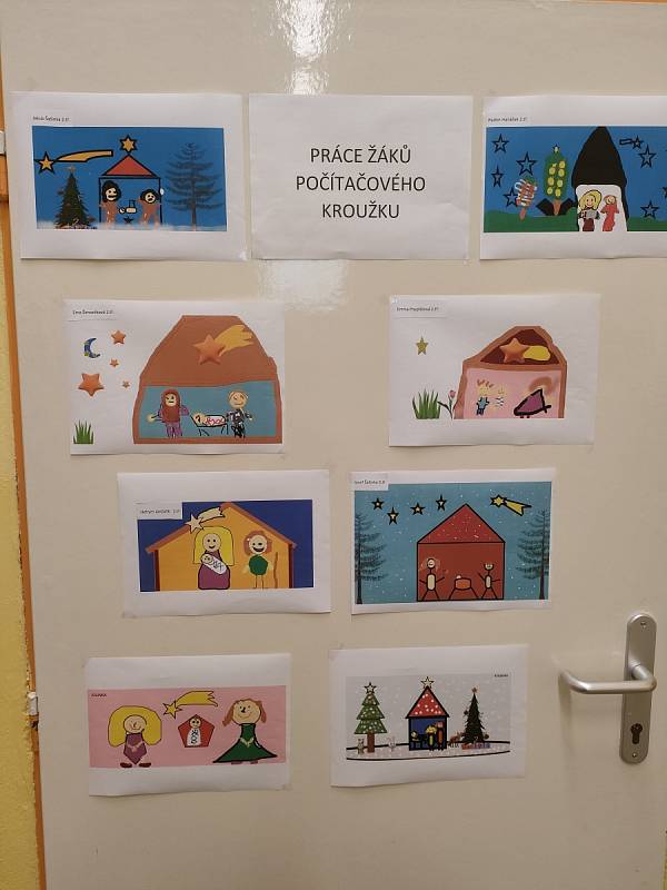 Vánoční koledování a výstava betlémů v Záhorovicích.