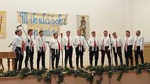 Mužáci z Moravské Nové Vsi byli nejstarším sborem na mikulášském zpívání.	