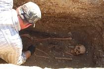 Mimořádný nález archeologů - velkomoravské sídliště i pohřebiště v Uherském Ostrohu.