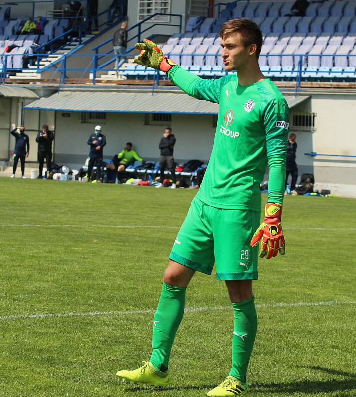 Fotbalisté Slovácka se v přípravě na restart FORTUNA:LIGY utkali s Prostějovem. Sobotní duel se odehrál za zavřenými dveřmi na Širůchu ve Starém Městě .