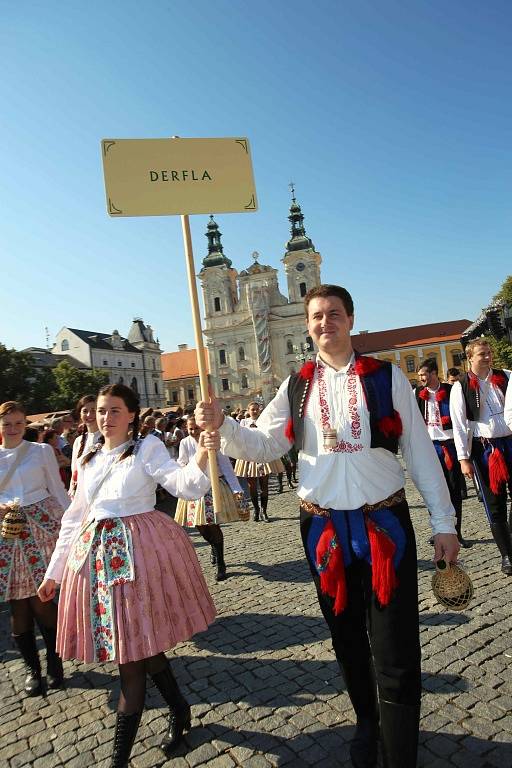 Slavnosti vína 2016 v Uherském Hradišti. Slavnostní průvod.