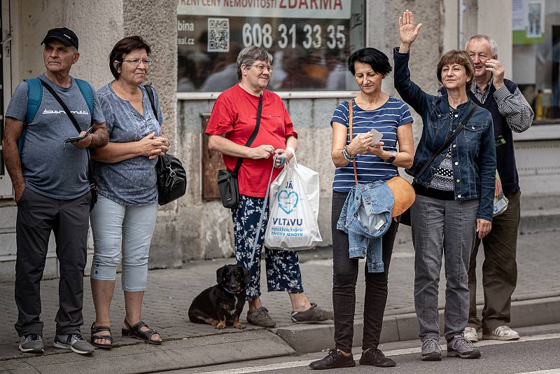 Na tři tisíce krojovaných účastníků z devíti regionů, Polska a Maďarska prošlo centrem Uherského Hradiště při Slováckých slavnostech vína a otevřených památek, 10. září 2022.