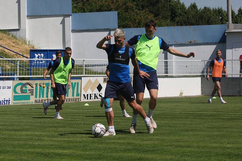 Fotbalisté Slovácka v pátek zahájili přípravu na novou sezonu.