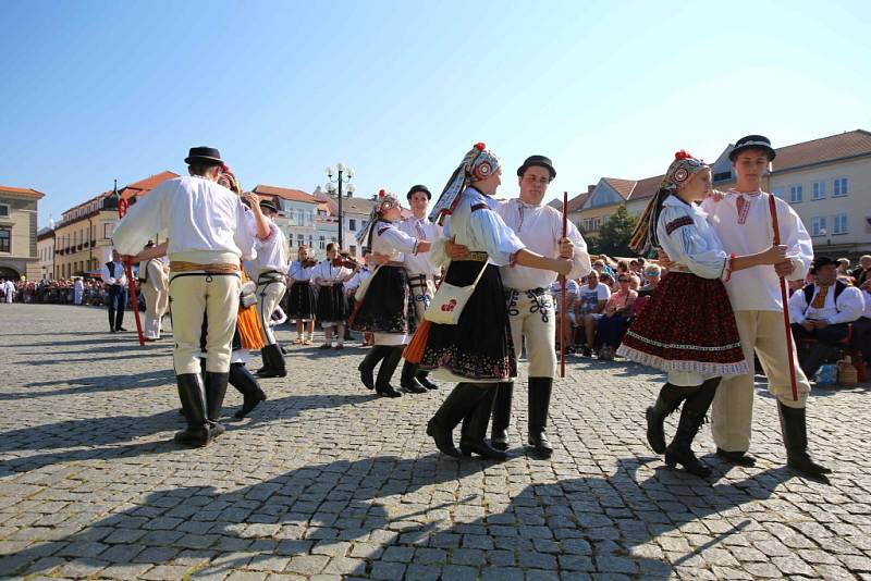 Slavnosti vína 2016 v Uherském Hradišti. Slavnostní průvod.