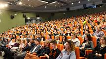 Kino Hvězda se zaplnilo studenty, konala se tam 62. ročník studentské konference