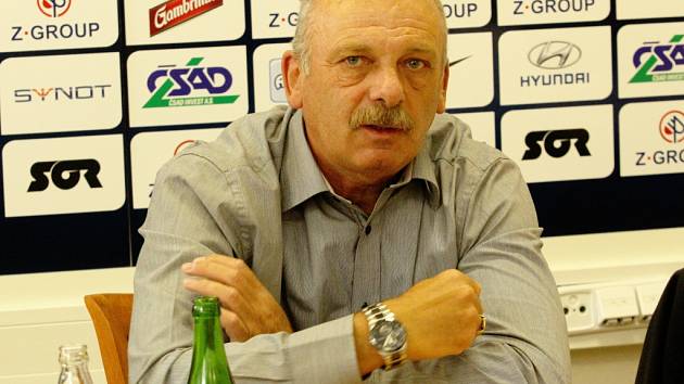 Nový trenér 1.FC Slovácko Stanislav Levý.  