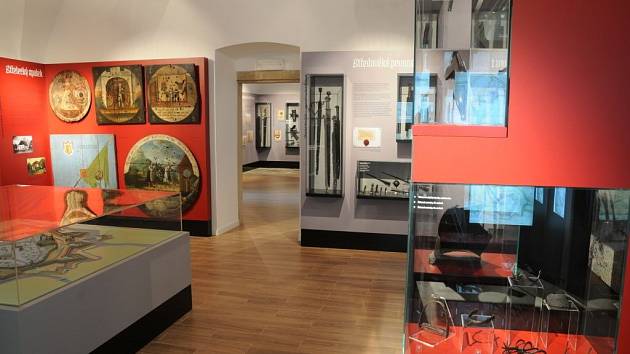 Expozice dějin města Uherského Hradiště sídlí v jezuitské koleji.