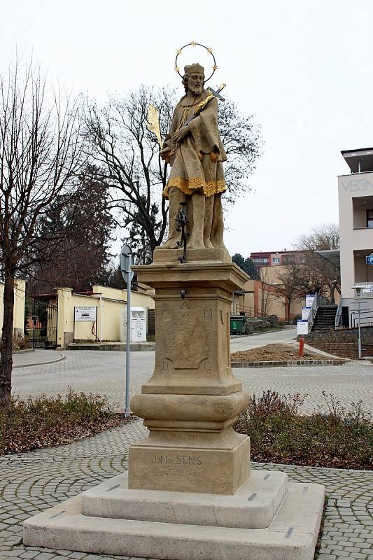 Restaurátoři si „posvítili“ na sochy zapsané na seznamu kulturních památek obce Velehrad.