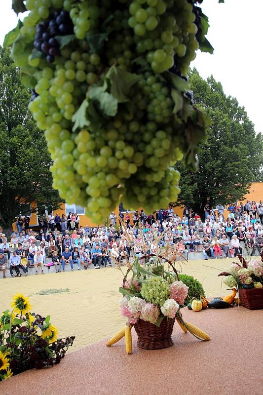 Slavnostní vyhlášení výsledků X. ročníku soutěže TOP Víno Slovácka 2017 v Polešovicích. Jedná se o regionální ocenění nejlepších vín Slovácka