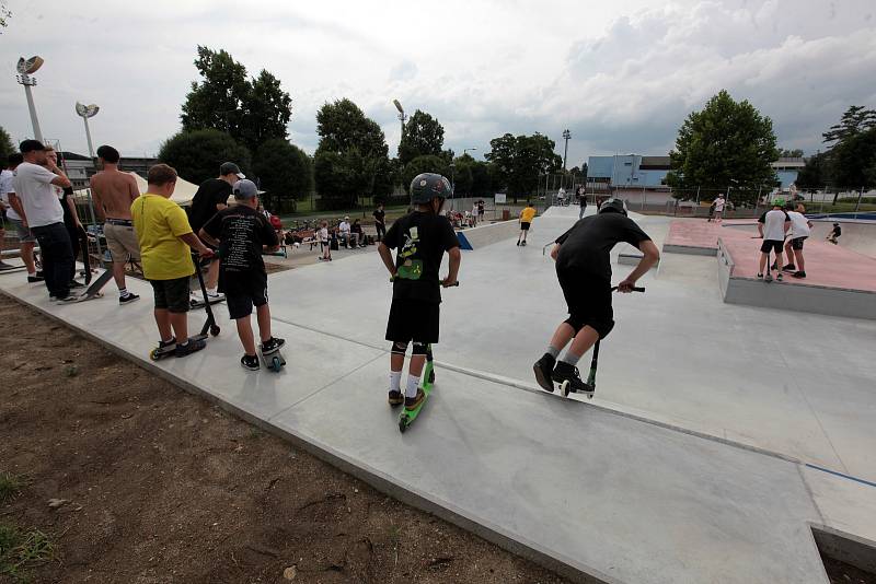 Skatepark v Uherském Hradišti slavnostně otevřeli v pátek 25. června 2021