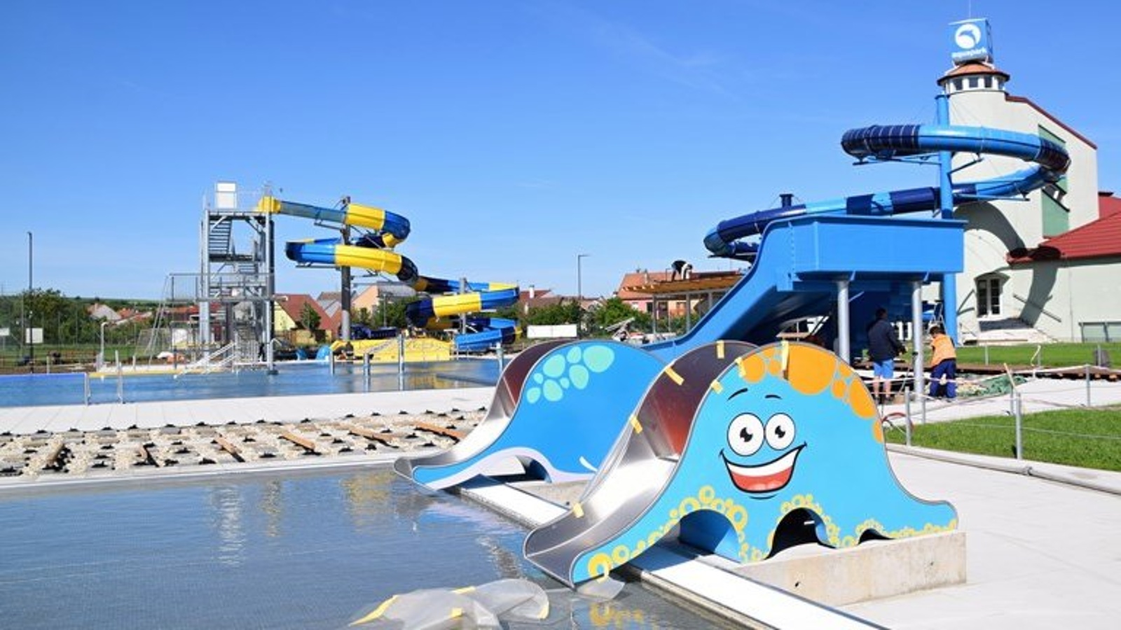 V Aquaparku Delfín napustili nové bazény. Kdy otevřou? - Slovácký deník