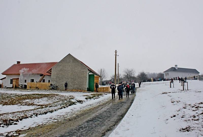 První akce letošního roku přilákala v sobotu stovky lidí do Muzea v přírodě Rochus na slováckou zabijačku a za masopustními tradicemi.